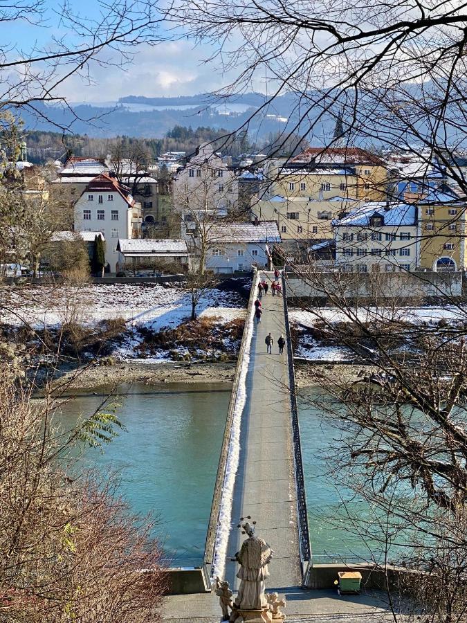 Ferienwohnung An Der Idyllischen Salzachschleife Naehe Salzburg 劳芬 外观 照片
